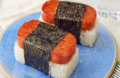 Khuôn Làm Cơm Nắm (Musubi, Onigiri) – Giải Pháp Chuẩn Hóa Món Ăn Nhanh Cho Minimart & Siêu Thị